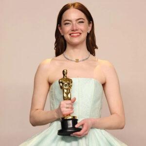 From Girl Next Door to Hollywood Legend: The Untold Story of Emma Stone’s Rise